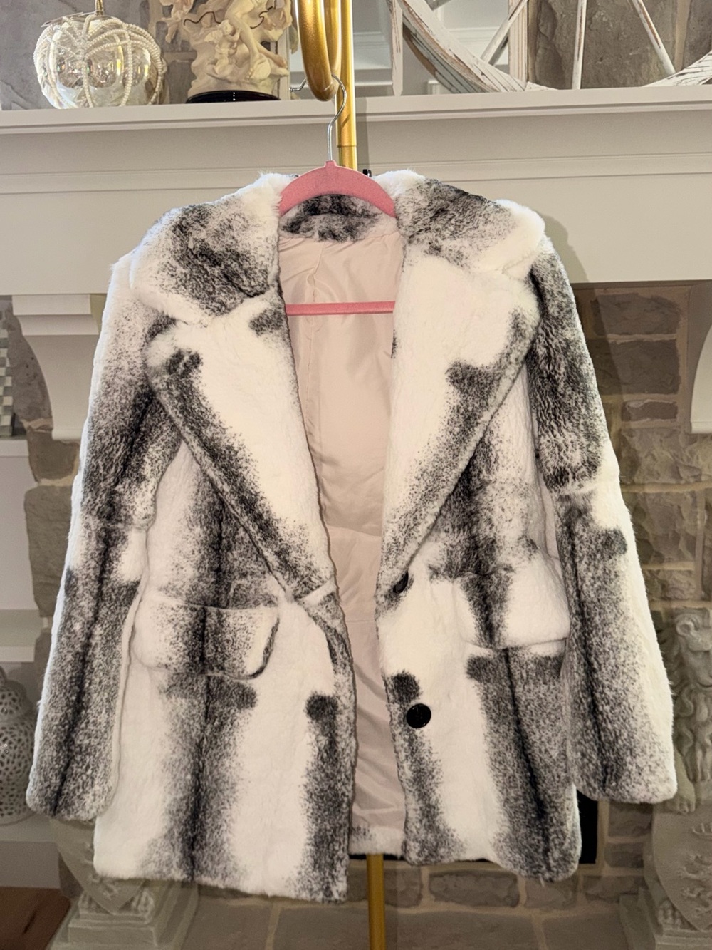 Women's Fur Coat - Black & White
